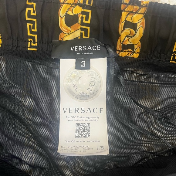 Men’s versace authentic swim short - Picture 3 of 3